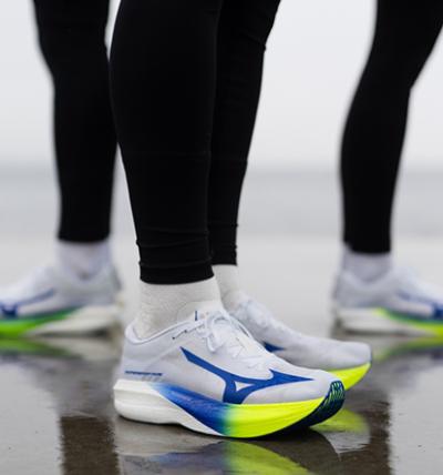 Test: Mizuno Hyperwarp Serie